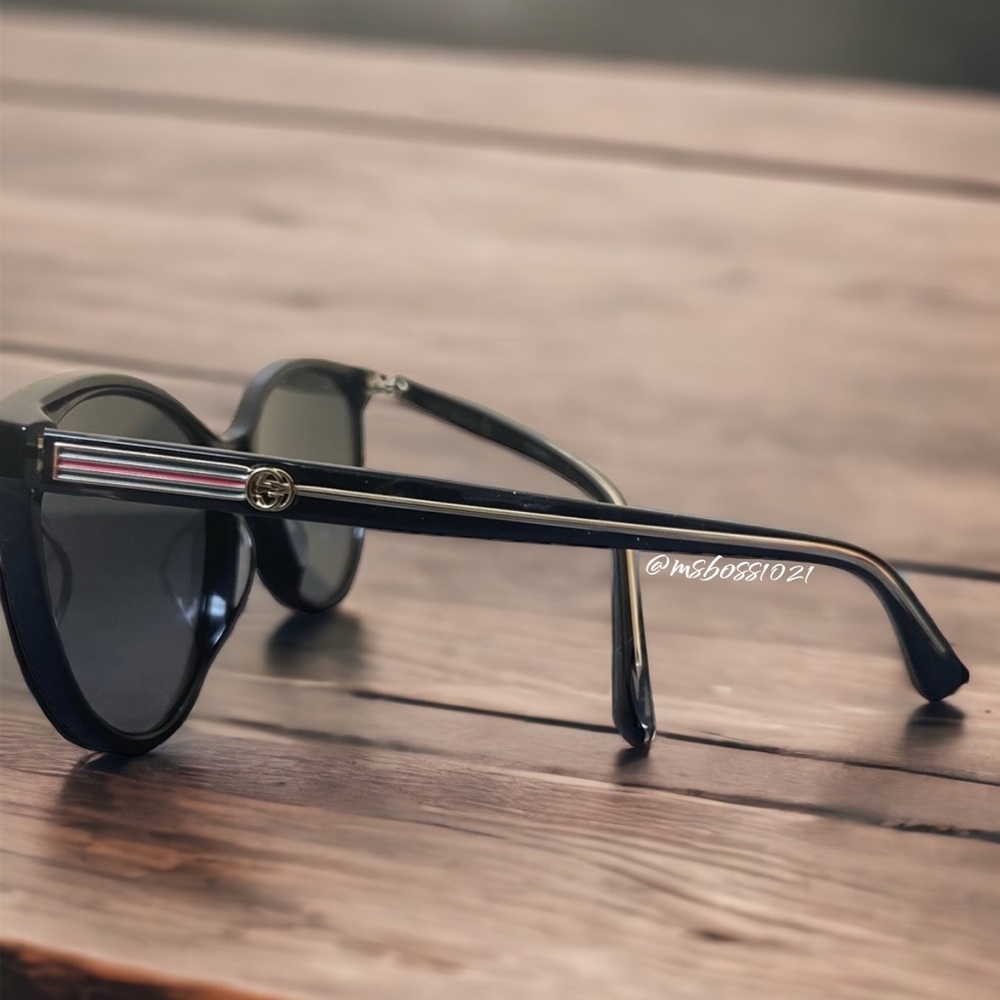 Gucci Authentic Black/Gold/Red/Green + Case BRAND NEW NEVER WORN - Picture 2 of 6